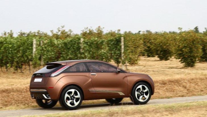 lada-x-ray-2-concept-moscova-2014-108